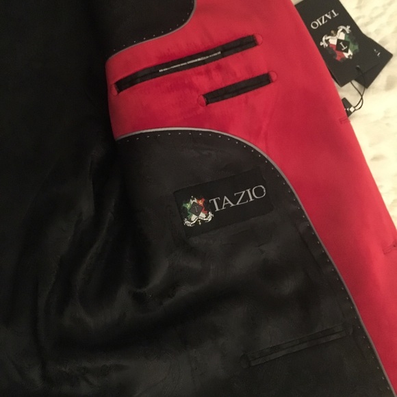 ❤️Flamin’ Red Velvet Blazer - Christmas 🎄 - Picture 5 of 8